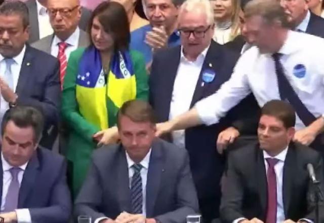 Ao vivo: Bolsonaro participa de convenção do PP