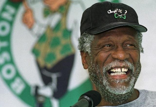 Morre Bill Russell, lendário astro do Boston Celtics, aos 88 anos