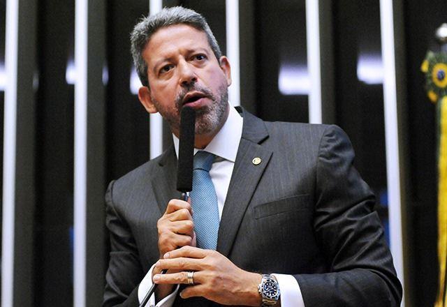 "No Legislativo, todos os dias são atos pela democracia", diz Lira