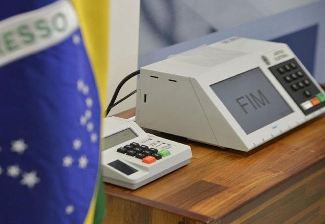 Eleitor não vê Carta como critério principal para definir voto, dizem especialistas