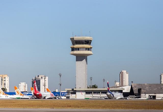 Leilão de 15 aeroportos frustra Ministério da Infraestrutura