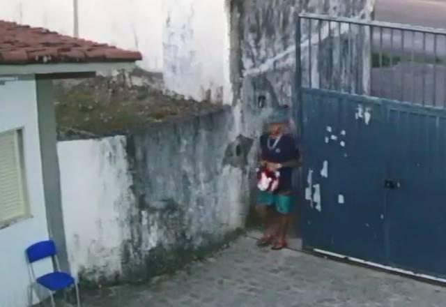 Homem entra e faz arrastão em escola em João Pessoa