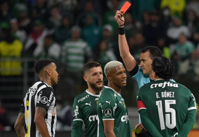 Danilo é suspenso e desfalcará o Palmeiras na semifinal da Libertadores