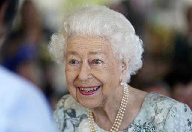 A rainha é pop: relembre feitos populares de Elizabeth II