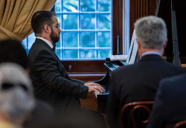 D Pedro I foi compositor de peças musicais para piano