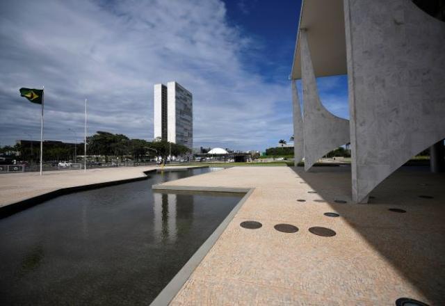 Semana será marcada pelo funeral da Rainha Elizabeth II e debate presidencial