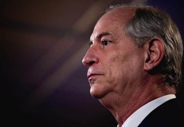 Depois de eleger PT como adversário, Ciro luta para chegar em 3ª lugar