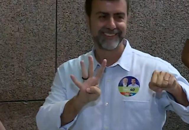 Marcelo Freixo vota na Fecomércio, zona sul do Rio de Janeiro