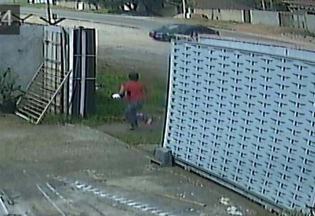 Vídeo: menino escapa por segundos de acidente no Paraná