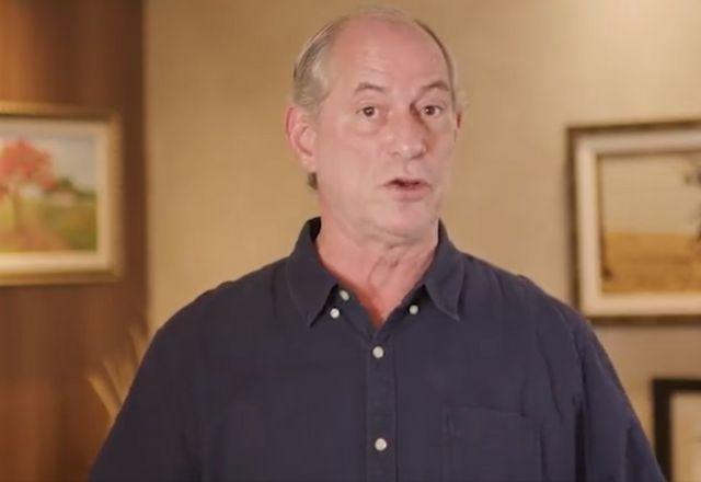 Ciro Gomes anuncia apoio a Lula com críticas aos adversários