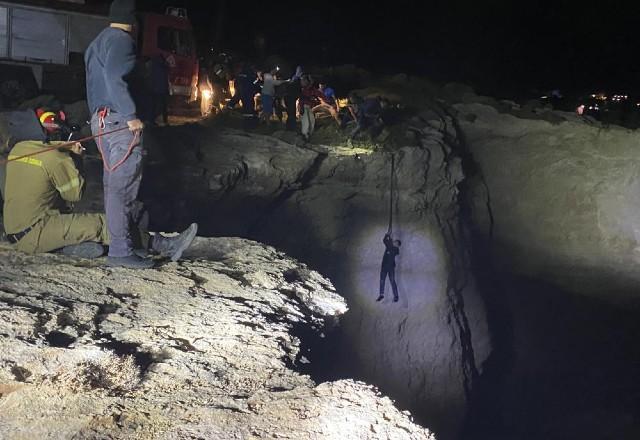 21 mortos após dois barcos com imigrantes afundarem na Grécia