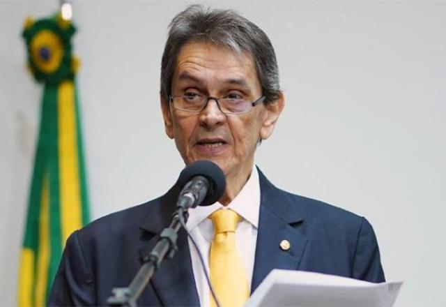 Moraes revoga prisão domiciliar do ex-deputado Roberto Jefferson