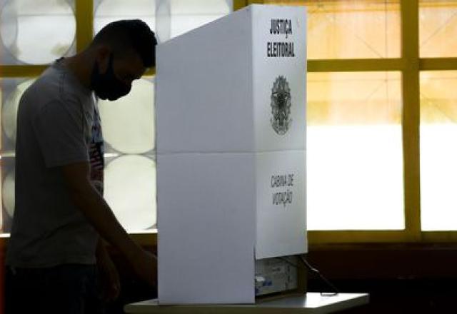 Delegação do movimento sindical internacional irá acompanhar 2º turno