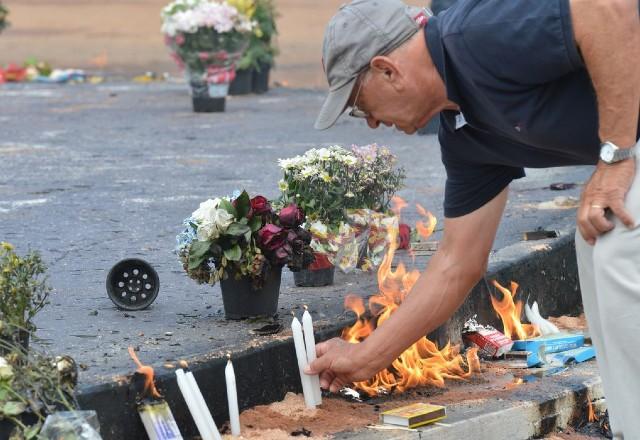 Dia de Finados: venda de flores é 13% superior a de 2021