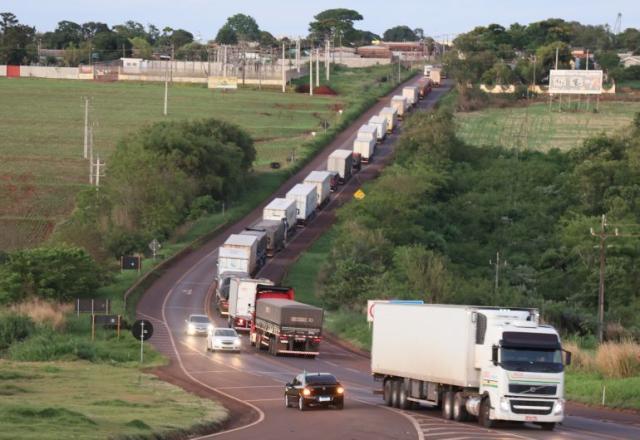 PRF diz que há 32 pontos de obstrução de rodovias pelo país