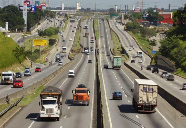 PRF registra dois bloqueios em rodovias federais do MT e de SC