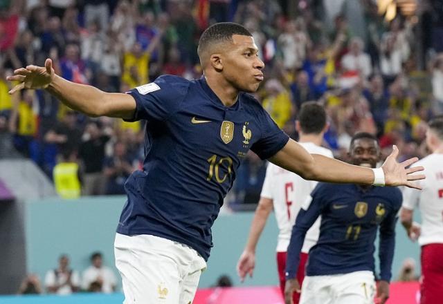 Mbappé faz dois, França vence a Dinamarca a está nas oitavas da Copa