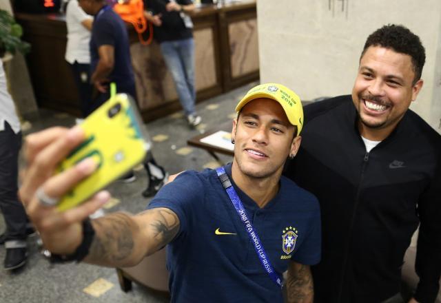 Ronaldo escreve carta aberta a Neymar: "Que todo ódio vire combustível"