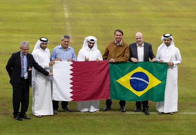 De homenagens a pedido a técnico: a relação de presidentes com a Copa do Mundo