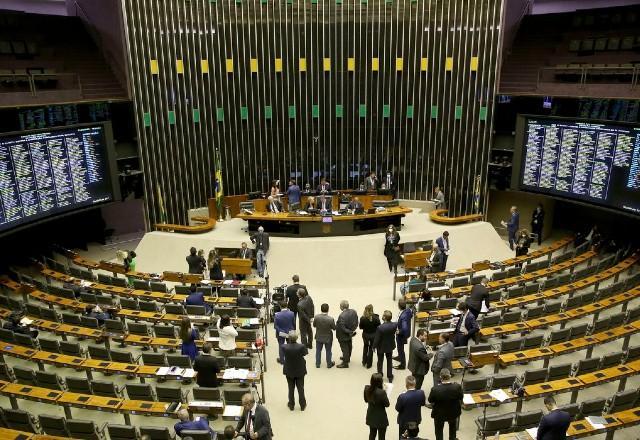 Câmara aprova projeto de lei que regulamenta o lobby