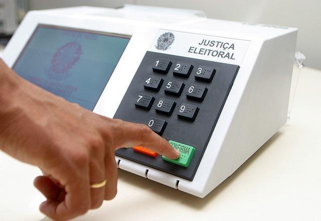 Eleitores têm até esta 5ª feira para justificar ausência no 1º turno