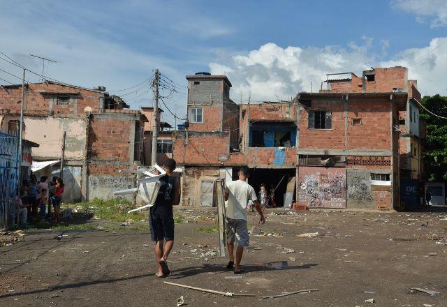 Pobreza registra maior nível desde 2012 e atinge 62,5 milhões de pessoas