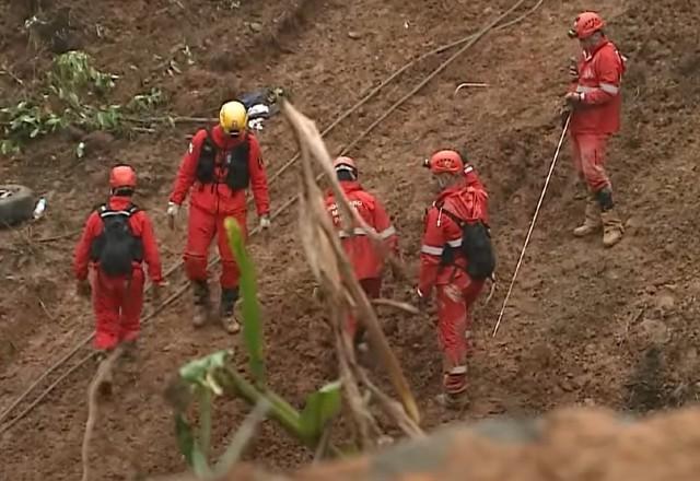 Deslizamento de terra: buscas em estrada do Paraná chegam ao fim