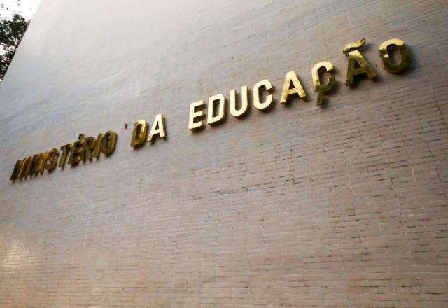 Governo volta atrás e zera caixa de universidades e institutos federais