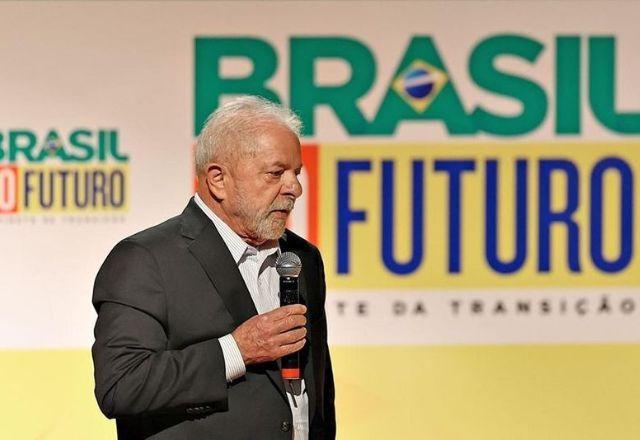 Lula faz exames na garganta neste fim de semana