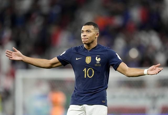 Mbappé brilha, França despacha Polônia e avança às quartas da Copa