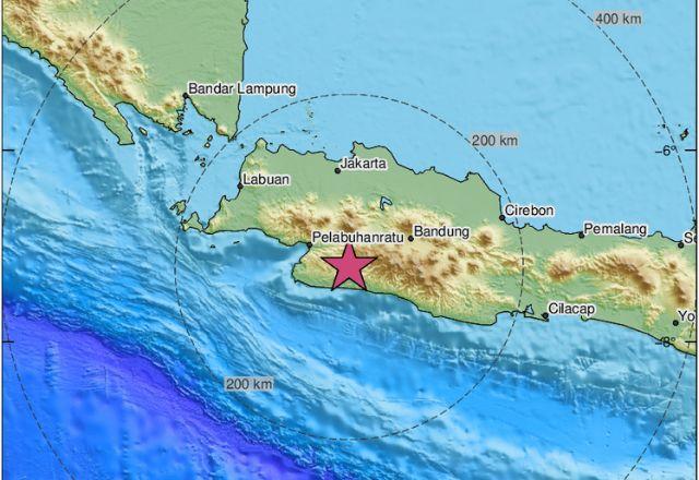 Terremoto de magnitude 5,8 atinge centro da Indonésia