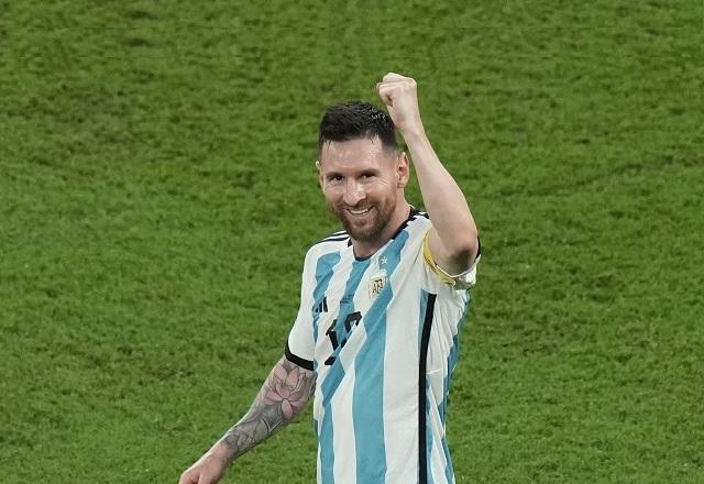 "É muita felicidade poder terminar minha trajetória em uma final", diz Messi