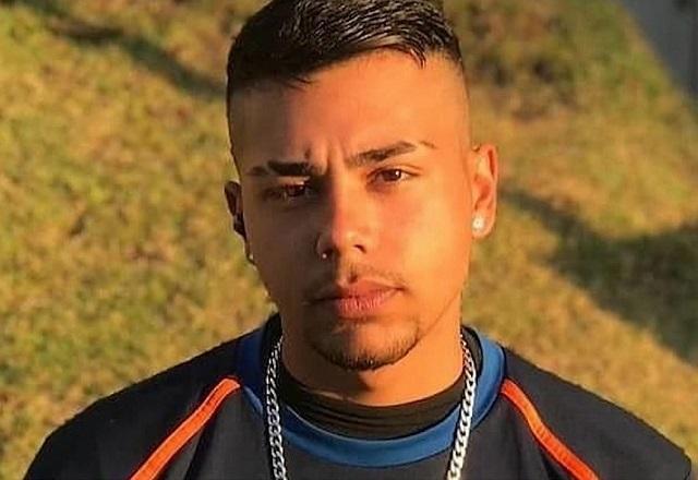 Lutador morre esfaqueado ao defender adolescente que era agredido