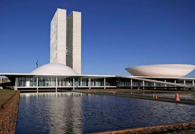 Congresso bate recorde de emendas constitucionais em 2022