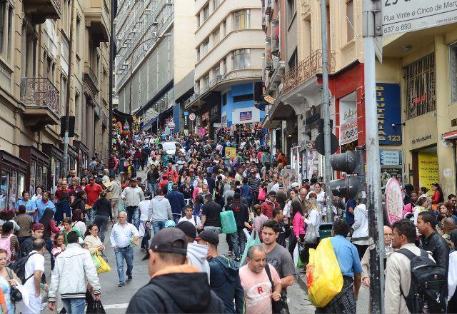 Brasil tem 207,75 milhões de habitantes, mostra prévia calculada pelo IBGE