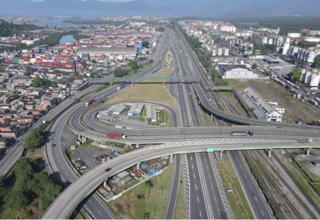 Complexo viário da entrada de Santos receberá o nome de "Rei Pelé"