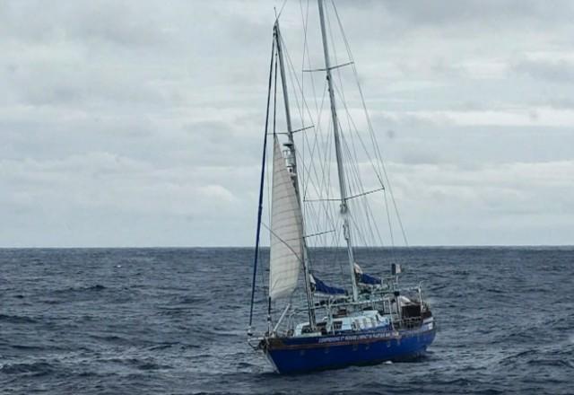 Marinha resgata tripulação de veleiro à deriva no Pará