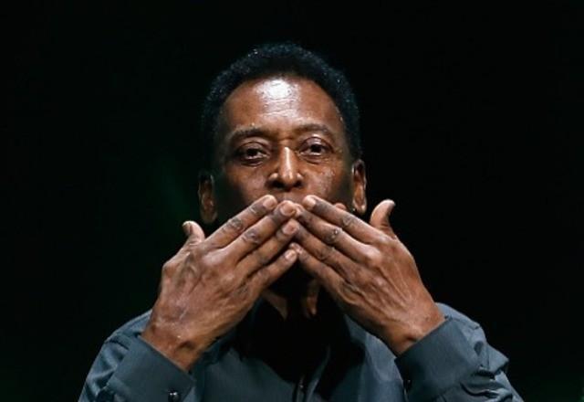 Prefeitura do Rio de Janeiro homenageia Pelé com nome de avenida