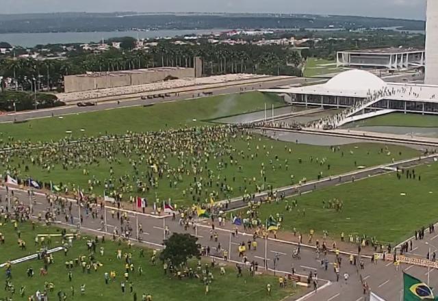 PGR pede abertura de inquérito contra Ibaneis e cúpula da Segurança do DF