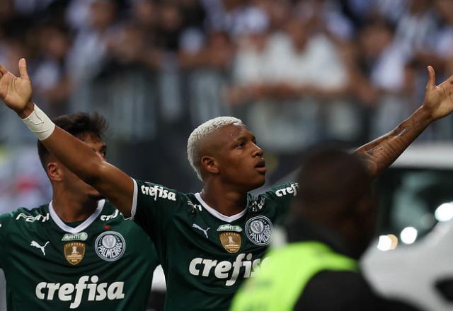 "Vou levar o Palmeiras e a torcida no meu coração", diz Danilo