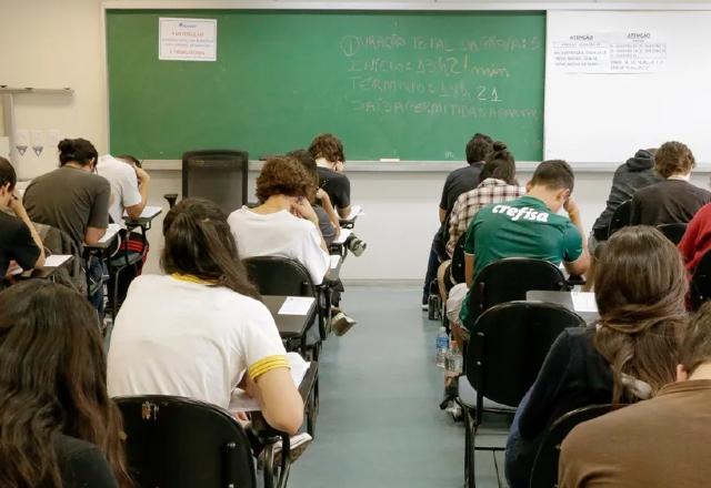 Justiça de SP derruba obrigatoriedade do uso de máscara na USP