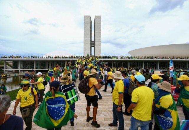 MPF abre inquérito para investigar autoridades envolvidas no 8 de janeiro