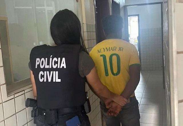 Homem é preso em flagrante por suborno ao pedir soltura de irmão