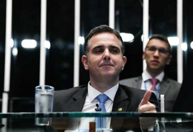 Rodrigo Pacheco é reeleito presidente do Senado