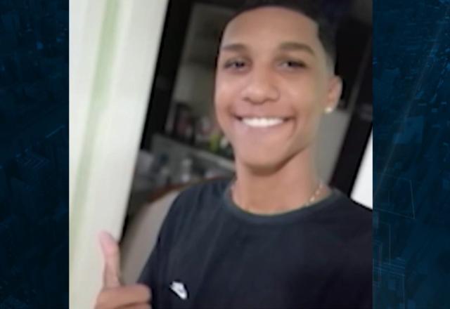 Jovem é assassinado com tiro na cabeça em ensaio de carnaval