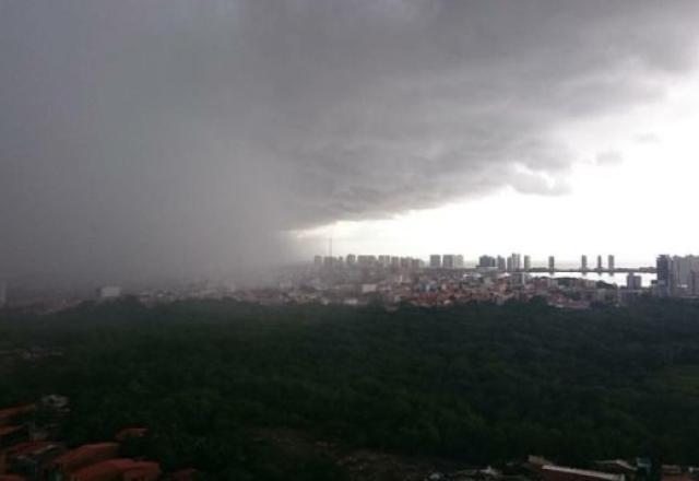 Vídeo: março ainda será de chuva acima da média, indica meteorologia