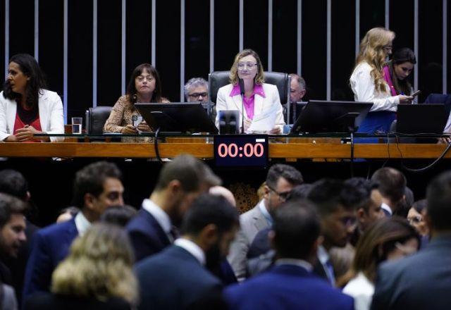 Lei que cria pensão para filhos de vítimas de feminicídio será votada