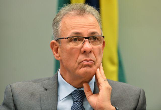 Joias: PF deve ouvir ex-ministro Albuquerque ainda nesta 5ª feira