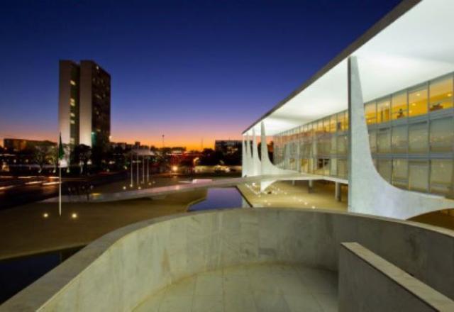 Gabinete de Segurança encontra cadáver em uma mata perto do Planalto