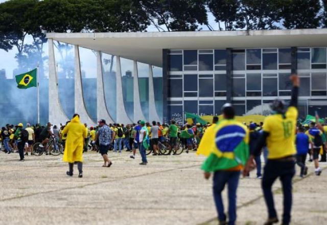 Dez dias após anúncio, CPMI dos Atos ganha força na Câmara e no Senado